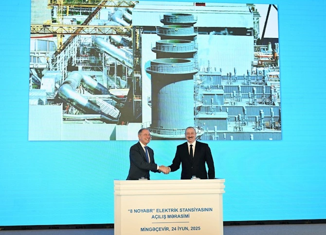 Prezident “8 Noyabr” Elektrik Stansiyasının açılışında — FOTOLAR (YENİLƏNİB)