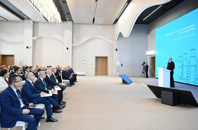 Prezident “8 Noyabr” Elektrik Stansiyasının açılışında — FOTOLAR (YENİLƏNİB)