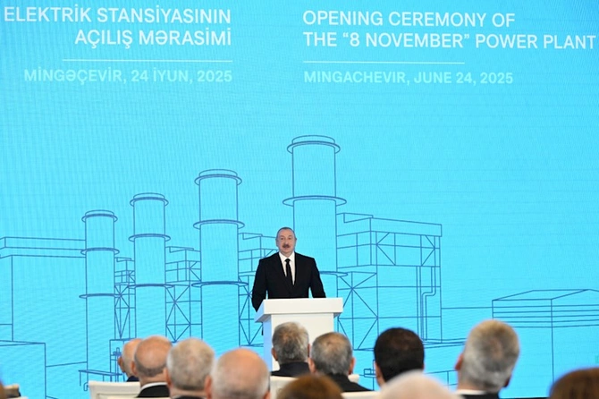 Prezident “8 Noyabr” Elektrik Stansiyasının açılışında — FOTOLAR (YENİLƏNİB)
