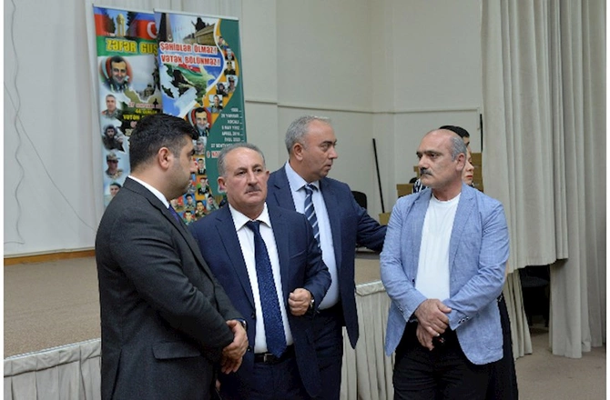 Media qurumlarının rəhbərləri və influenserlər sertifikatlaşdırma imtahanını izləyiblər — FOTOLAR