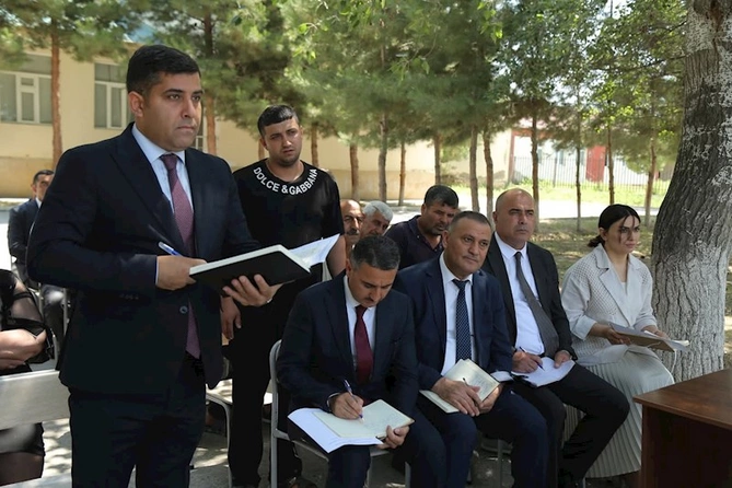 Hacıqabulun Ağacanlı kəndində səyyar qəbul-görüş keçirildi — FOTOLAR Hacıqabulun Ağacanlı kəndində səyyar qəbul-görüş keçirildi — FOTOLAR