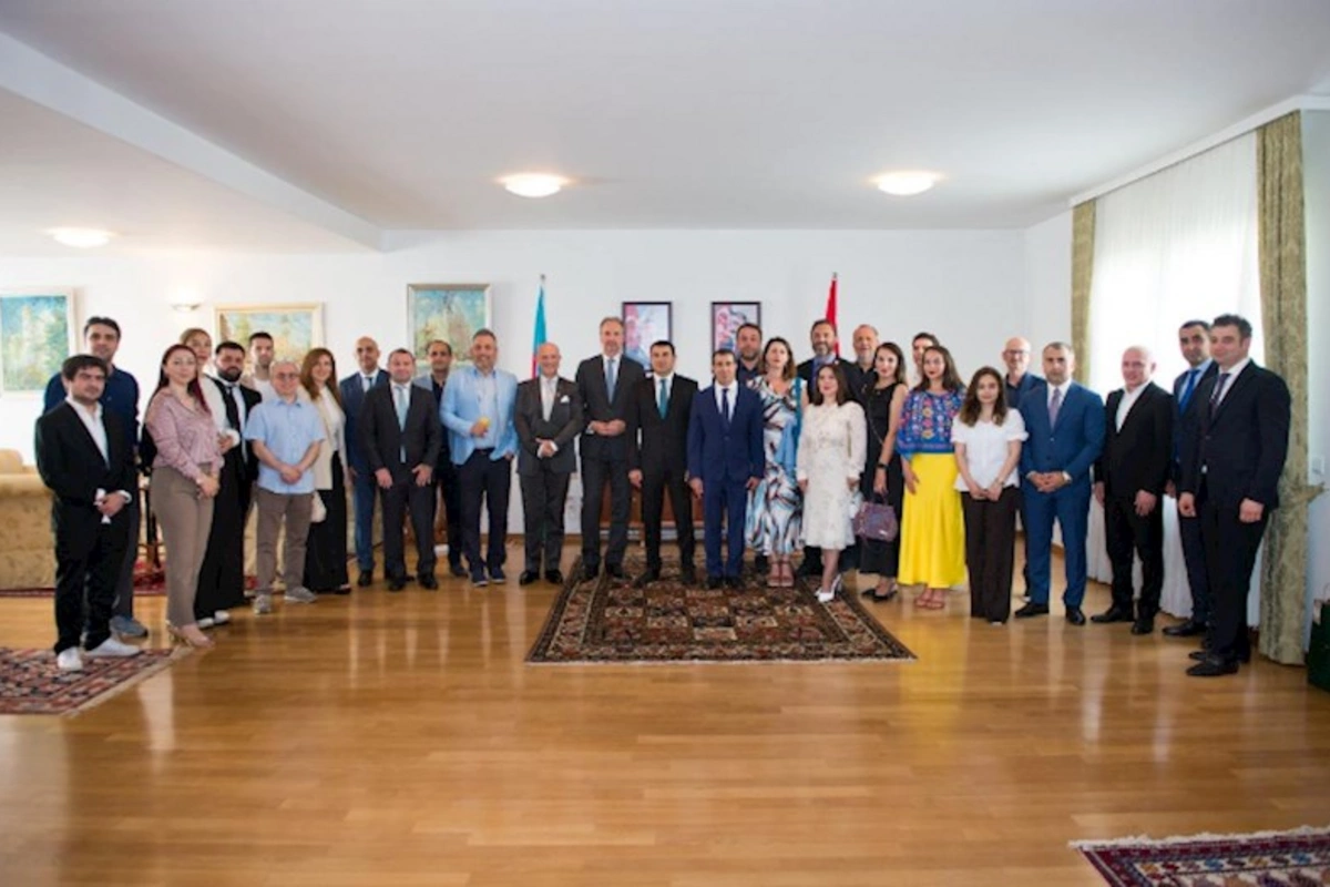 Azərbaycanın Xorvatiyadakı Səfirliyində iki ölkənin mədəniyyət və yaradıcı sənaye təmsilçilərinin işgüzar görüşü keçirilib — FOTOLAR
