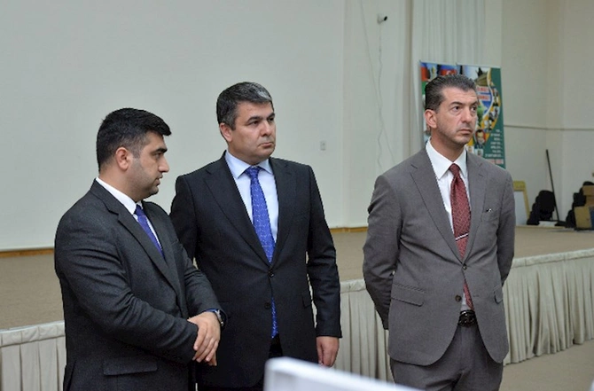Media qurumlarının rəhbərləri və influenserlər sertifikatlaşdırma imtahanını izləyiblər — FOTOLAR
