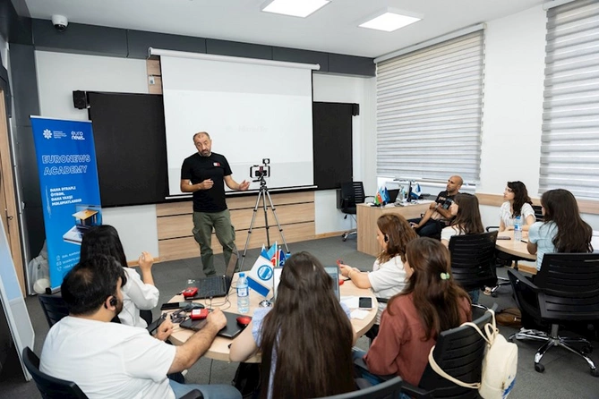 “Euronews Academy” çərçivəsində beşgünlük təlim proqramı uğurla yekunlaşıb — FOTOLAR “Euronews Academy” çərçivəsində beşgünlük təlim proqramı uğurla yekunlaşıb — FOTOLAR