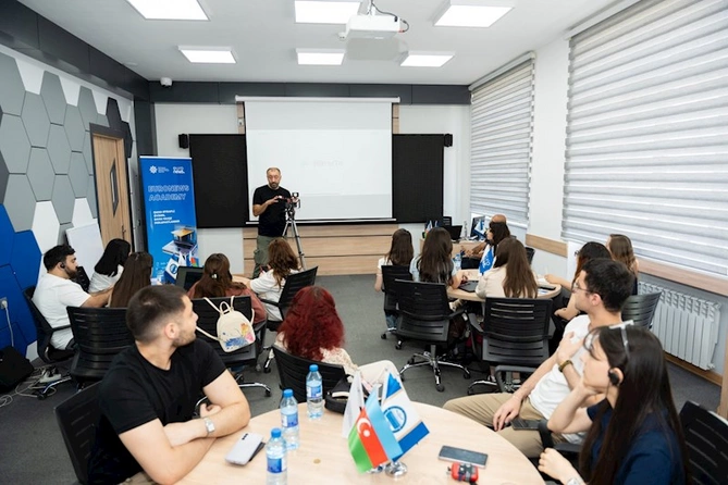 “Euronews Academy” çərçivəsində beşgünlük təlim proqramı uğurla yekunlaşıb — FOTOLAR “Euronews Academy” çərçivəsində beşgünlük təlim proqramı uğurla yekunlaşıb — FOTOLAR