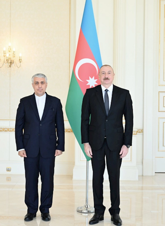 Prezident İranın yeni səfirinin etimadnaməsini qəbul etdi — FOTOLAR