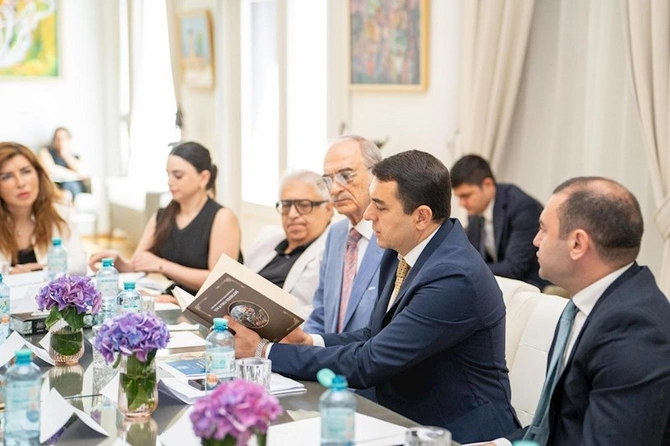 Vyanada Azərbaycanın xaricdəki mədəniyyət mərkəzlərinin yarımillik hesabat toplantısı keçirilib — FOTOLAR