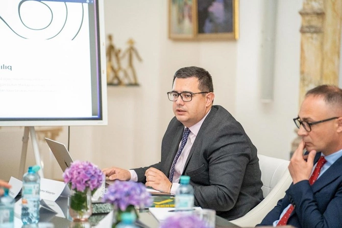 Vyanada Azərbaycanın xaricdəki mədəniyyət mərkəzlərinin yarımillik hesabat toplantısı keçirilib — FOTOLAR