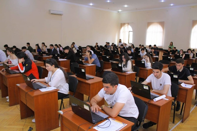 Aqrar Universitetdə yaz semestrinin imtahan sessiyası başlayıb — FOTOLAR