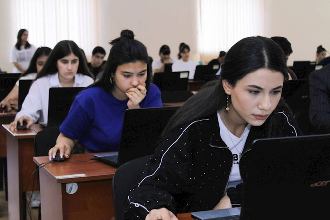 Aqrar Universitetdə yaz semestrinin imtahan sessiyası başlayıb — FOTOLAR