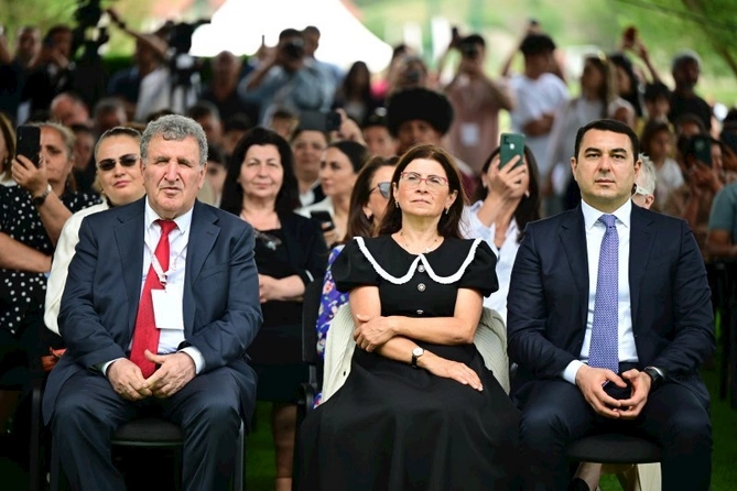 “MDB-nin mədəniyyət paytaxtı ili çərçivəsində Laçında qala konsert olub — FOTOLAR “MDB-nin mədəniyyət paytaxtı ili çərçivəsində Laçında qala konsert olub — FOTOLAR