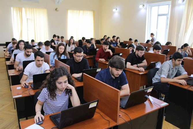 Aqrar Universitetdə yaz semestrinin imtahan sessiyası başlayıb — FOTOLAR