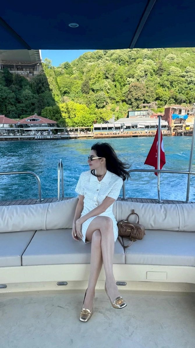 Nəsrinin yaxta tətili — FOTOLAR Nəsrinin yaxta tətili — FOTOLAR