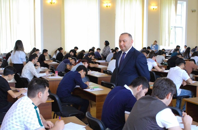 Aqrar Universitetdə yaz semestrinin imtahan sessiyası başlayıb — FOTOLAR