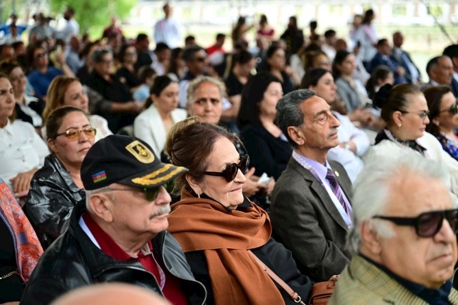“MDB-nin mədəniyyət paytaxtı ili çərçivəsində Laçında qala konsert olub — FOTOLAR “MDB-nin mədəniyyət paytaxtı ili çərçivəsində Laçında qala konsert olub — FOTOLAR