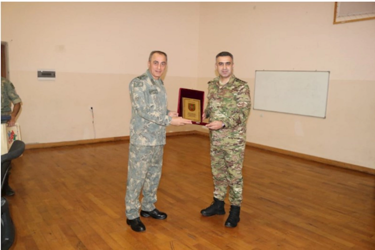 Hərbi prokuror bayram günləri sərhədlərdə — FOTOLAR