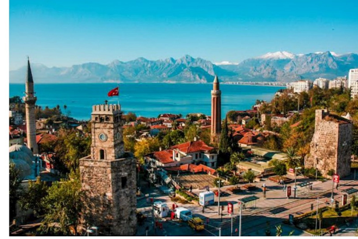 Antalyada yerli sakinlər PANİKADA: Güclü zəlzələ oldu