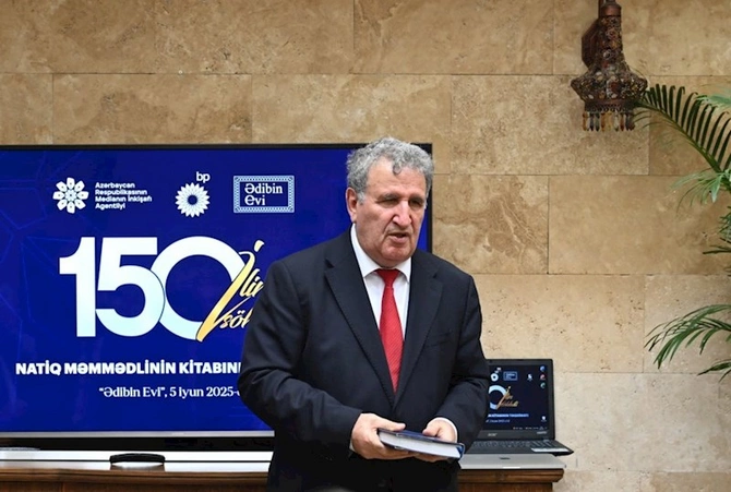 “150 ilin söhbəti” kitabı işıq üzü görüb — FOTOLAR “150 ilin söhbəti” kitabı işıq üzü görüb — FOTOLAR