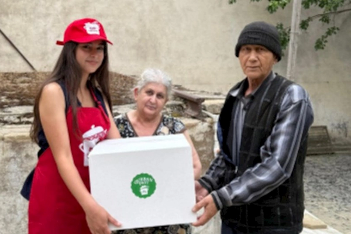 Leyla Əliyevanın təşəbbüsü ilə ailələrə qurban payları çatdırılır — FOTOLAR