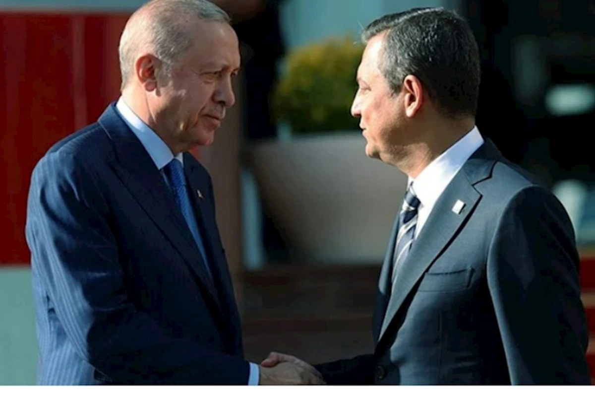 Ərdoğan Özgür Özələ zəng etdi