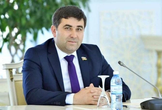 Gəncə məktəblərində kriminal hadisələr niyə artıb? — Şəhərin deputatı DANIŞDI Gəncə məktəblərində kriminal hadisələr niyə artıb? — Şəhərin deputatı DANIŞDI