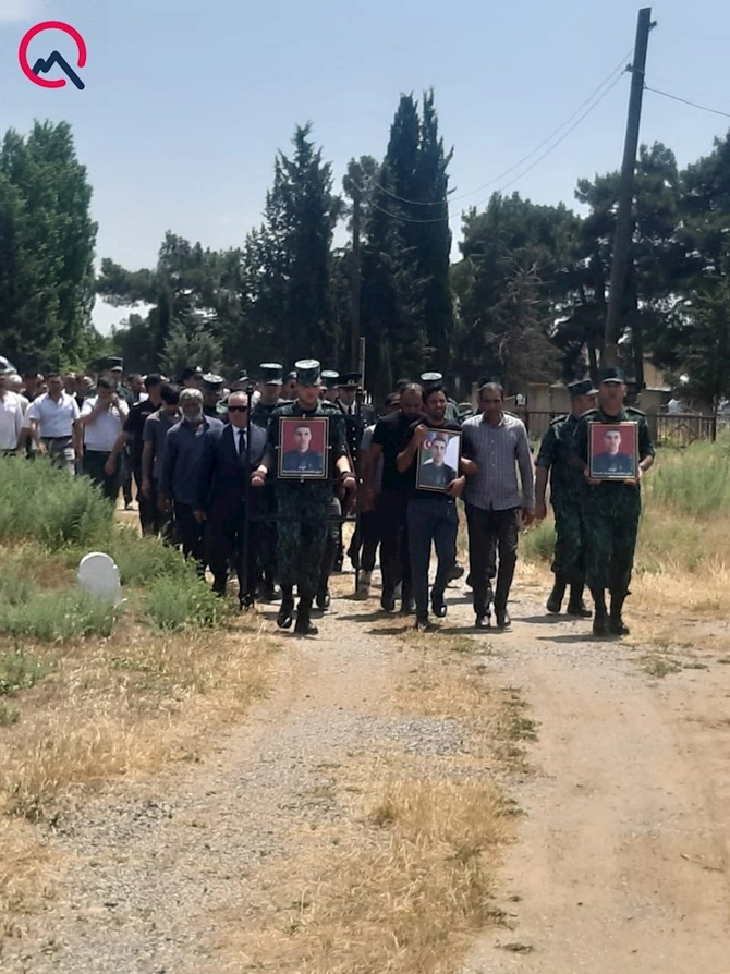 DSX-nın hərbçisi dəfn olundu — FOTOLAR DSX-nın hərbçisi dəfn olundu — FOTOLAR