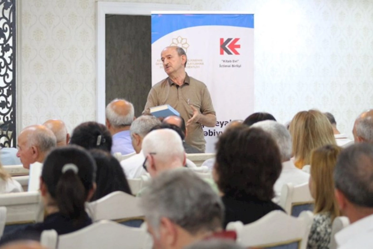 “Qarabağ Zəfərindən Turana doğru” antologiyasının təqdimatı keçirilib — FOTOLAR