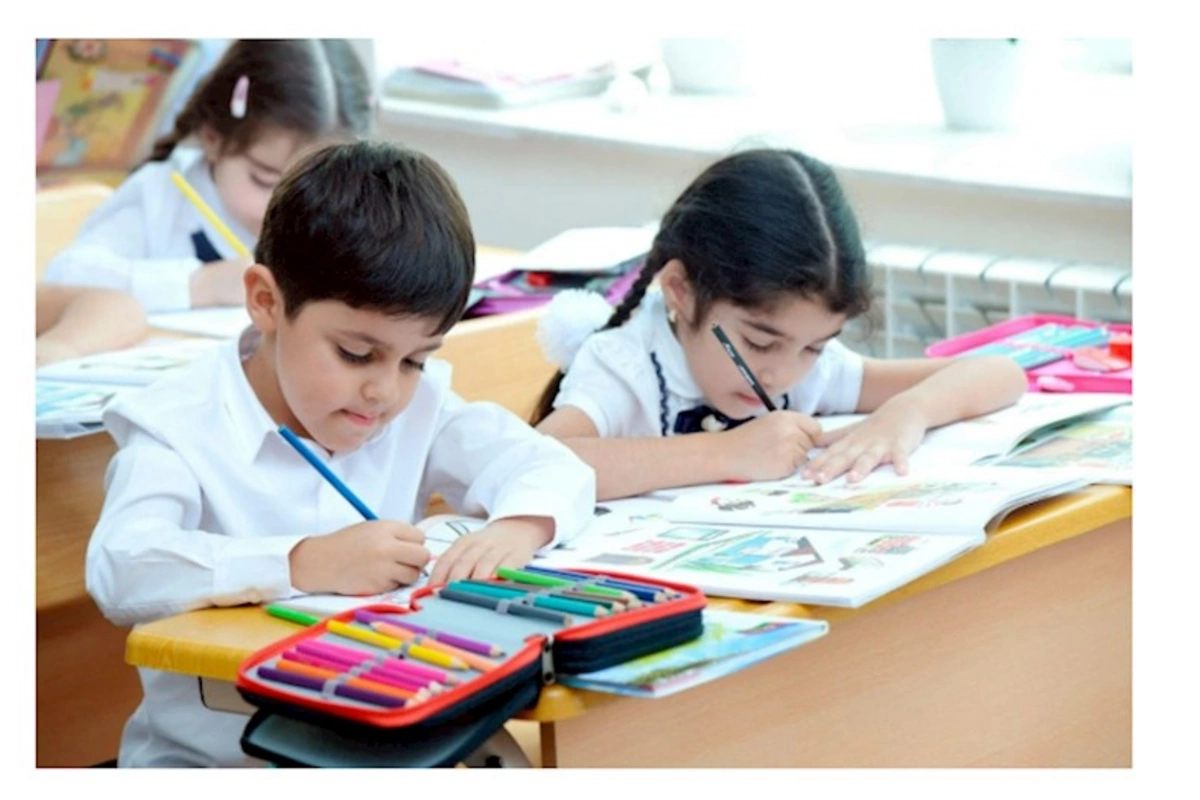 Azərbaycanda rusdilli məktəblər BAĞLANIR?