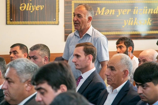 İcra başçısı sakinlərin problemlərini dinlədi — FOTOLAR