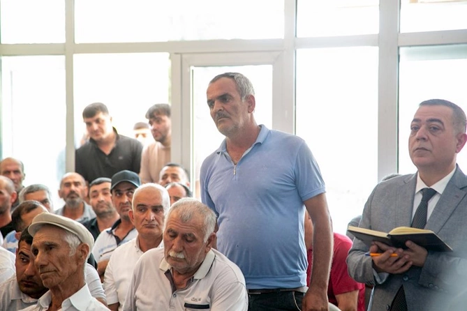 İcra başçısı sakinlərin problemlərini dinlədi — FOTOLAR