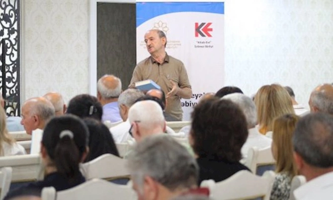 “Qarabağ Zəfərindən Turana doğru” antologiyasının təqdimatı keçirilib — FOTOLAR