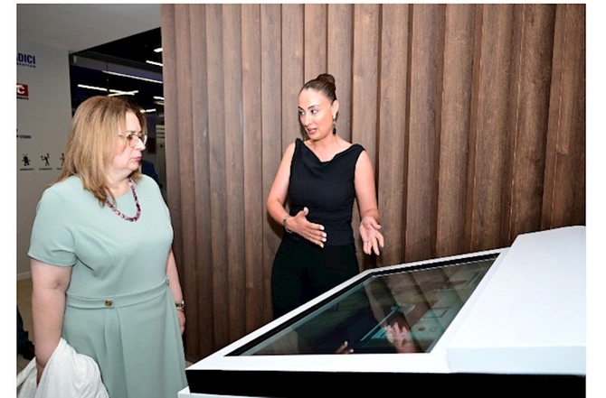Yaradıcı sahələr üzrə təhsil və sənaye əməkdaşlığı müzakirə olunub — FOTOLAR