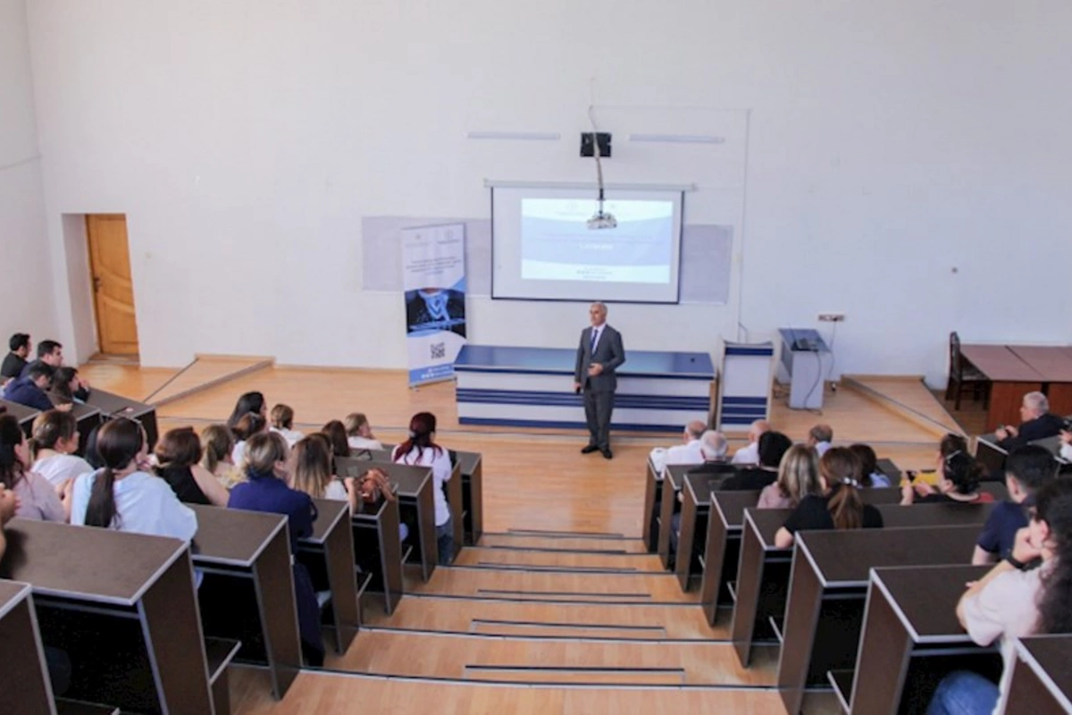 AKTA yeni tədris vəsaitləri hazırlayıb və universitetlərdə 500 nəfərdən çox tələbəyə təlimlər keçib — FOTOLAR
