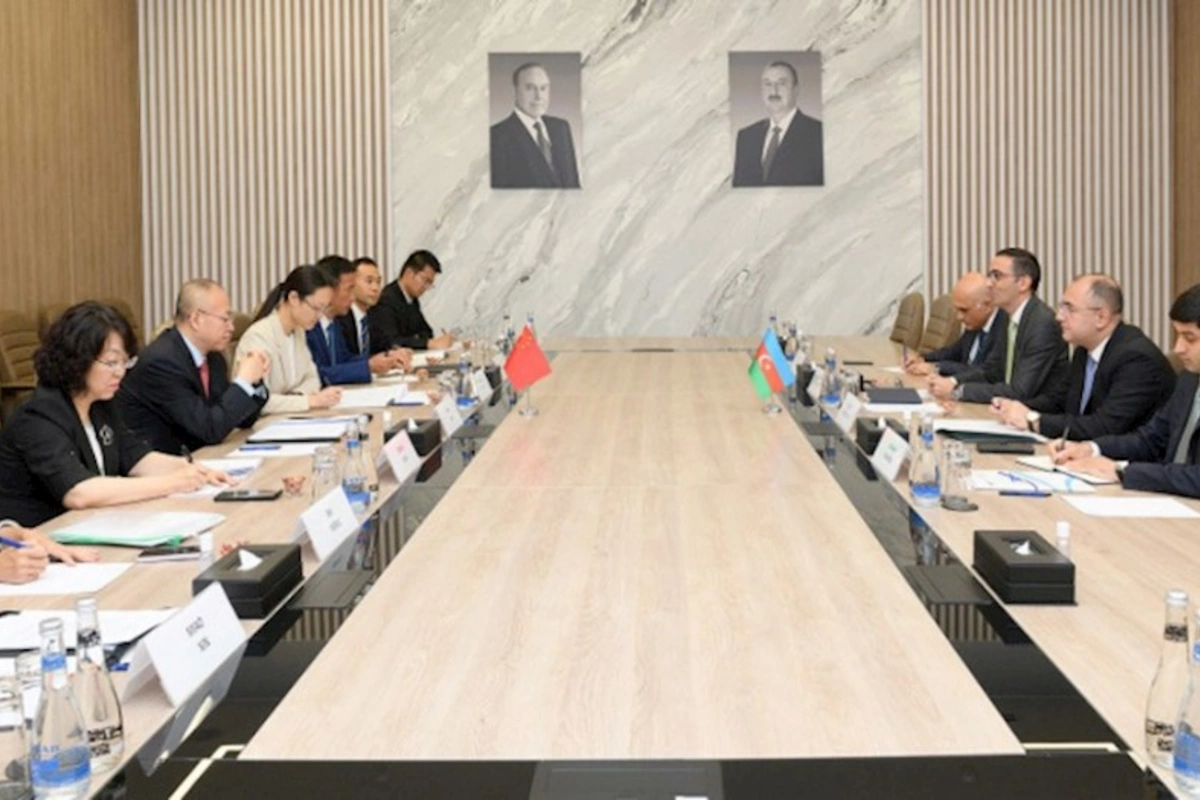 Azərbaycan və Çinin Mülki Aviasiya qurumları arasında sənəd imzalanıb — FOTOLAR
