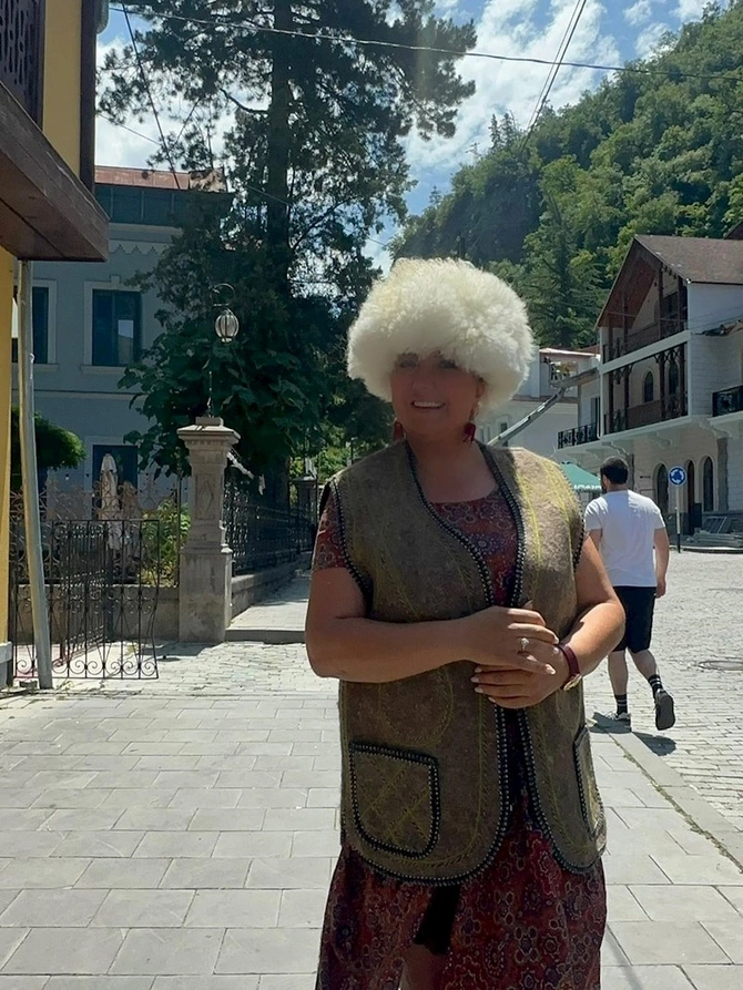 Hoteldə oturub 24 saat yemək mənlik deyil — FOTOLAR Hoteldə oturub 24 saat yemək mənlik deyil — FOTOLAR