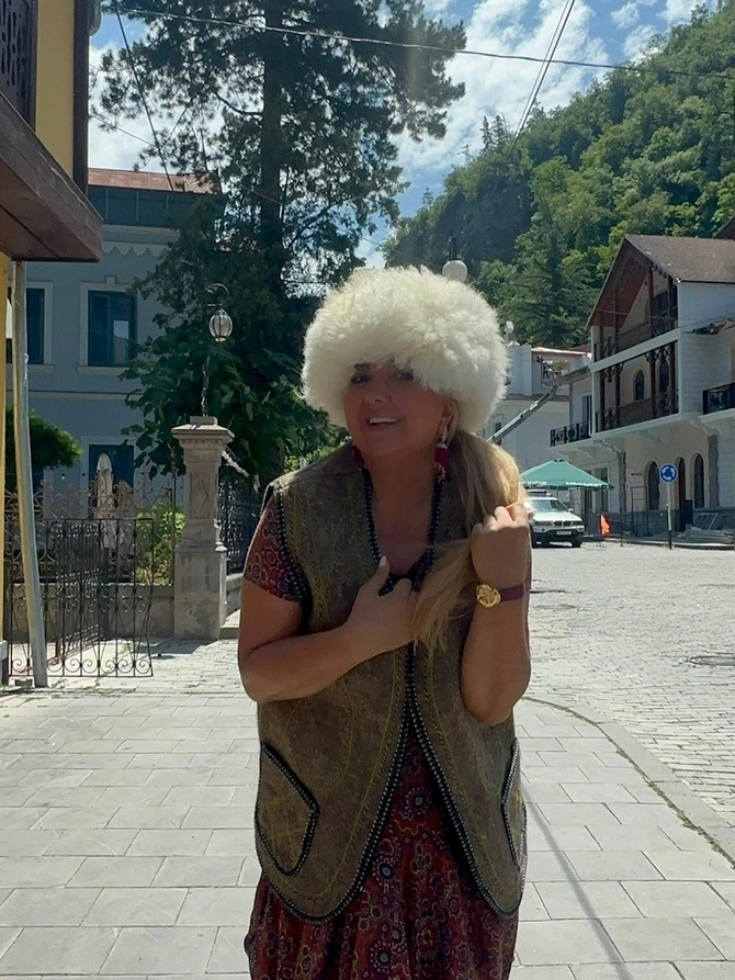 Hoteldə oturub 24 saat yemək mənlik deyil — FOTOLAR Hoteldə oturub 24 saat yemək mənlik deyil — FOTOLAR