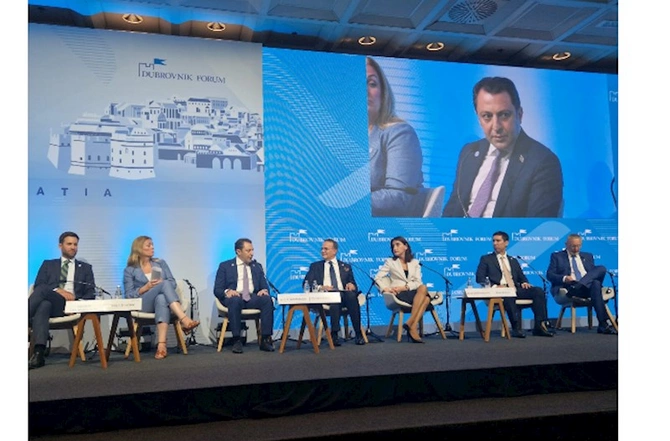 Elnur Məmmədov Xorvatiyada beynəlxalq forumda — FOTOLAR