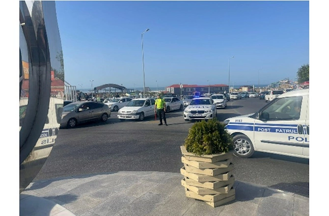 İstirahət zonalarına əlavə polis əməkdaşları və avtomobillər cəlb edilib — FOTOLAR