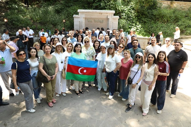 Birlik əməkdaşlarının işğaldan azad olunan ərazilərə ekskursiyasından FOTOLAR Birlik əməkdaşlarının işğaldan azad olunan ərazilərə ekskursiyasından FOTOLAR