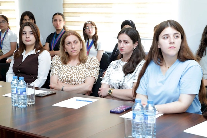 Qubada erkən nikahın fəsadları mövzusunda tədbir keçirilib — FOTOLAR