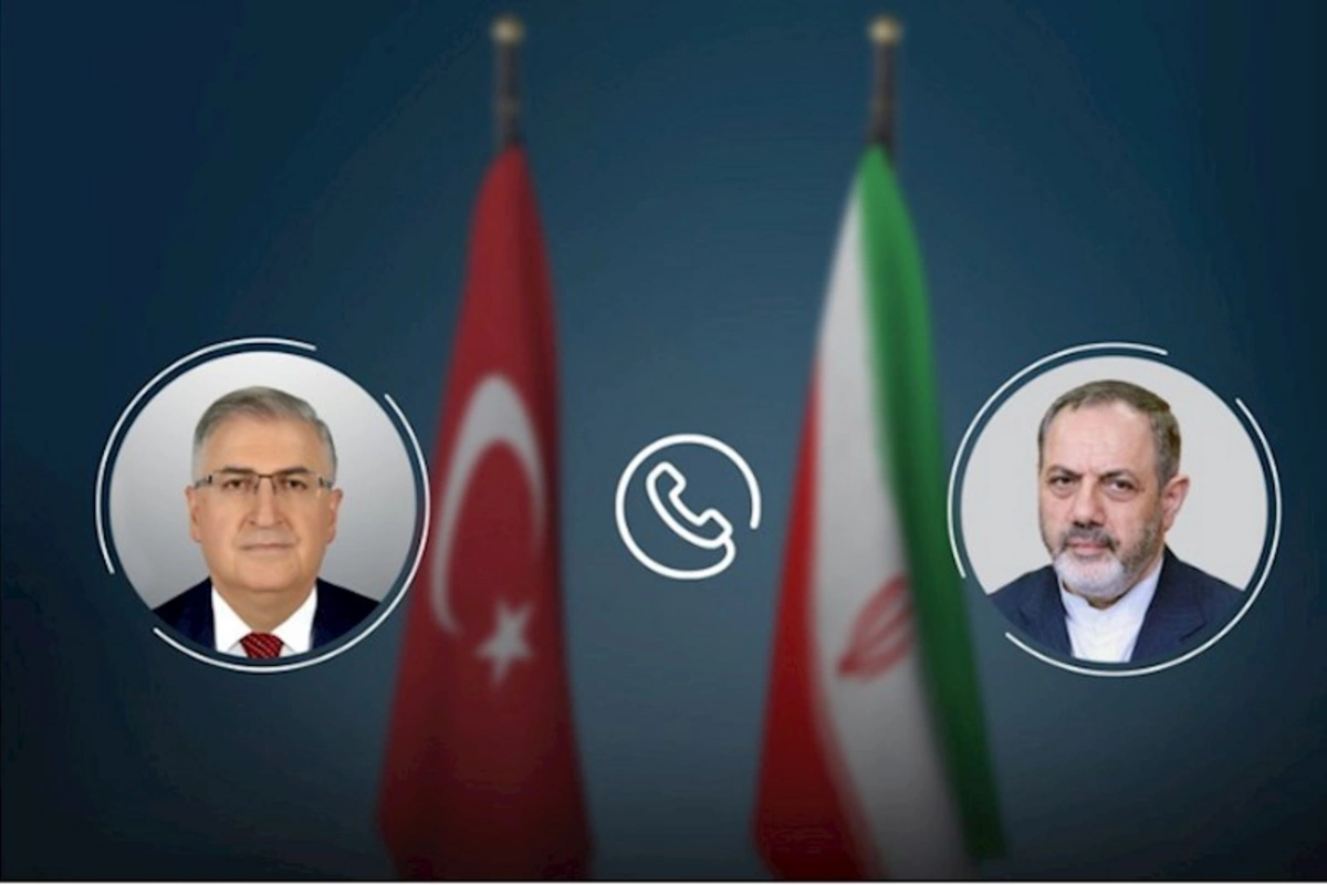 Türkiyə və İranın müdafiə nazirləri regional təhlükəsizliyi müzakirə ediblər