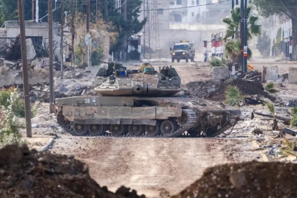 İsrail Suriyadakı tankları vurub