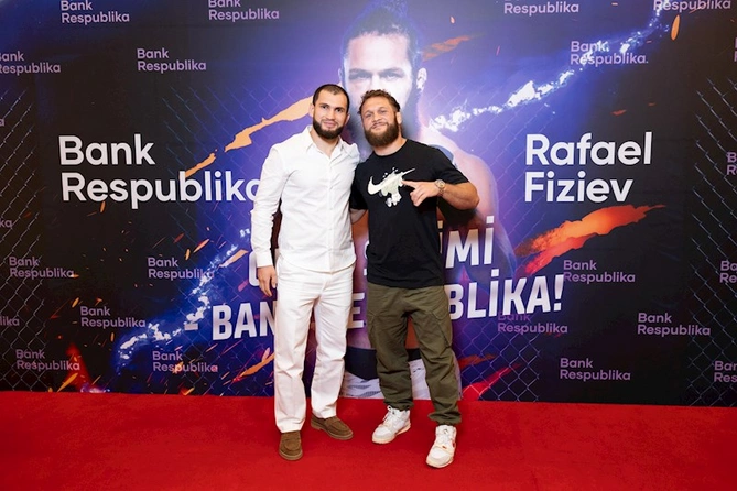 Bank Respublika və UFC ulduzu Rafael Fiziev arasında əməkdaşlıq sazişi imzalandı — FOTOLAR