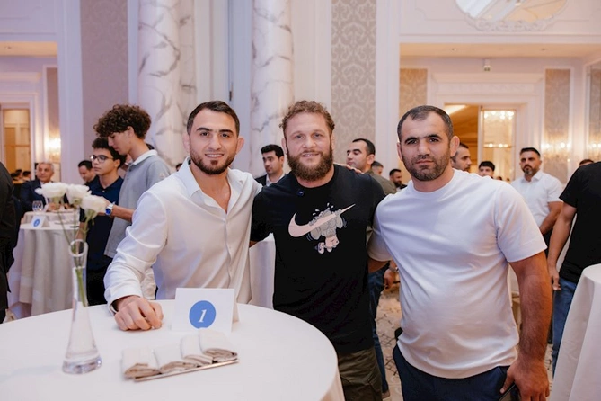 Bank Respublika və UFC ulduzu Rafael Fiziev arasında əməkdaşlıq sazişi imzalandı — FOTOLAR
