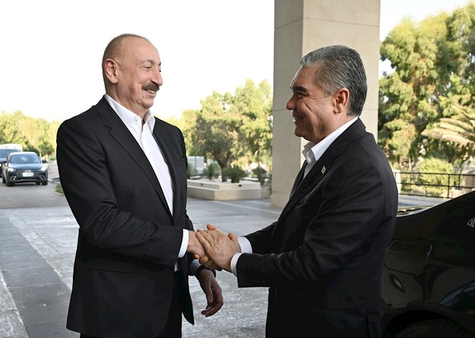 İlham Əliyev və Qurbanqulu Berdiməhəmmədov “Sea Breeze”də olublar — FOTOLAR