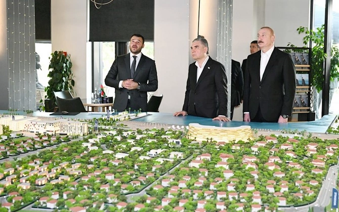 İlham Əliyev və Qurbanqulu Berdiməhəmmədov “Sea Breeze”də olublar — FOTOLAR