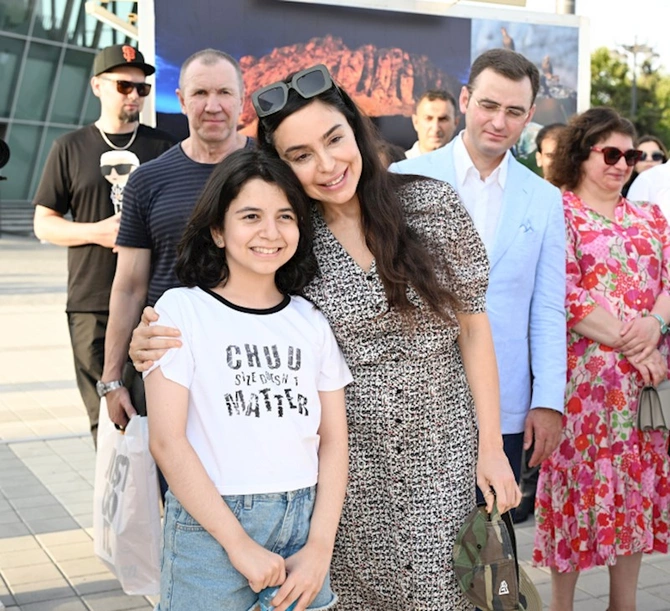 Leyla Əliyeva “Milli Parklar — Azərbaycanın 12 Möcüzəsi” fotosərgisinin açılışında (FOTOLAR) Leyla Əliyeva “Milli Parklar — Azərbaycanın 12 Möcüzəsi” fotosərgisinin açılışında (FOTOLAR)