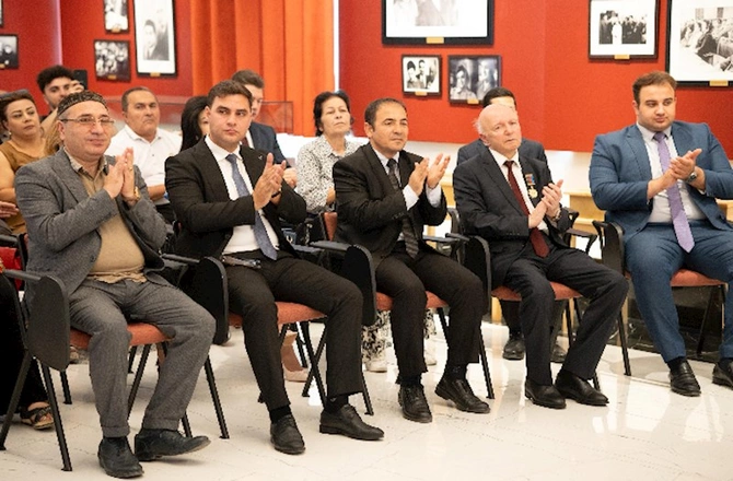 “Vaqif Poeziya Günləri” Gəncədə davam etdi — FOTOLAR “Vaqif Poeziya Günləri” Gəncədə davam etdi — FOTOLAR