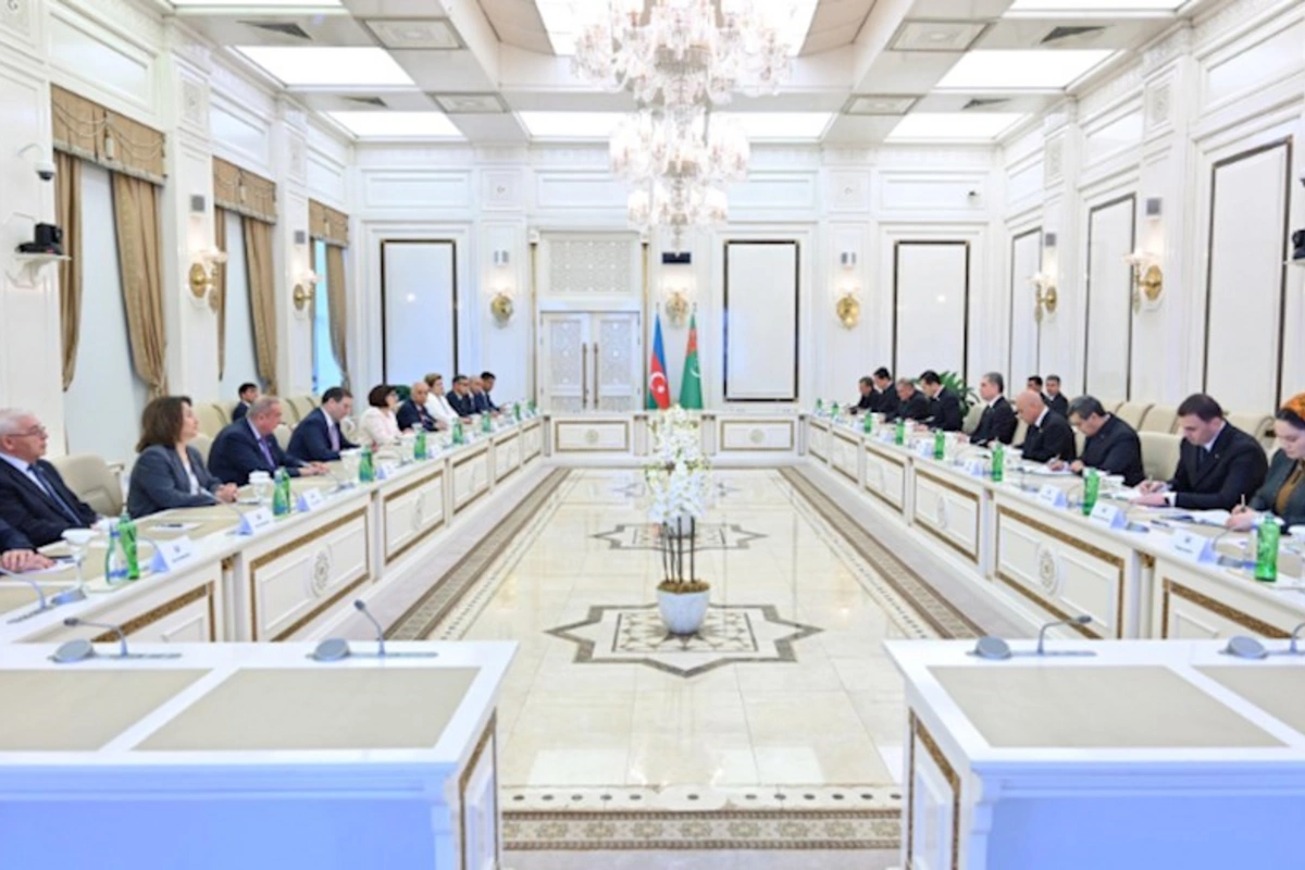 Sahibə Qafarova Türkmənistan Xalq Məsləhətinin sədri ilə görüşüb — FOTOLAR