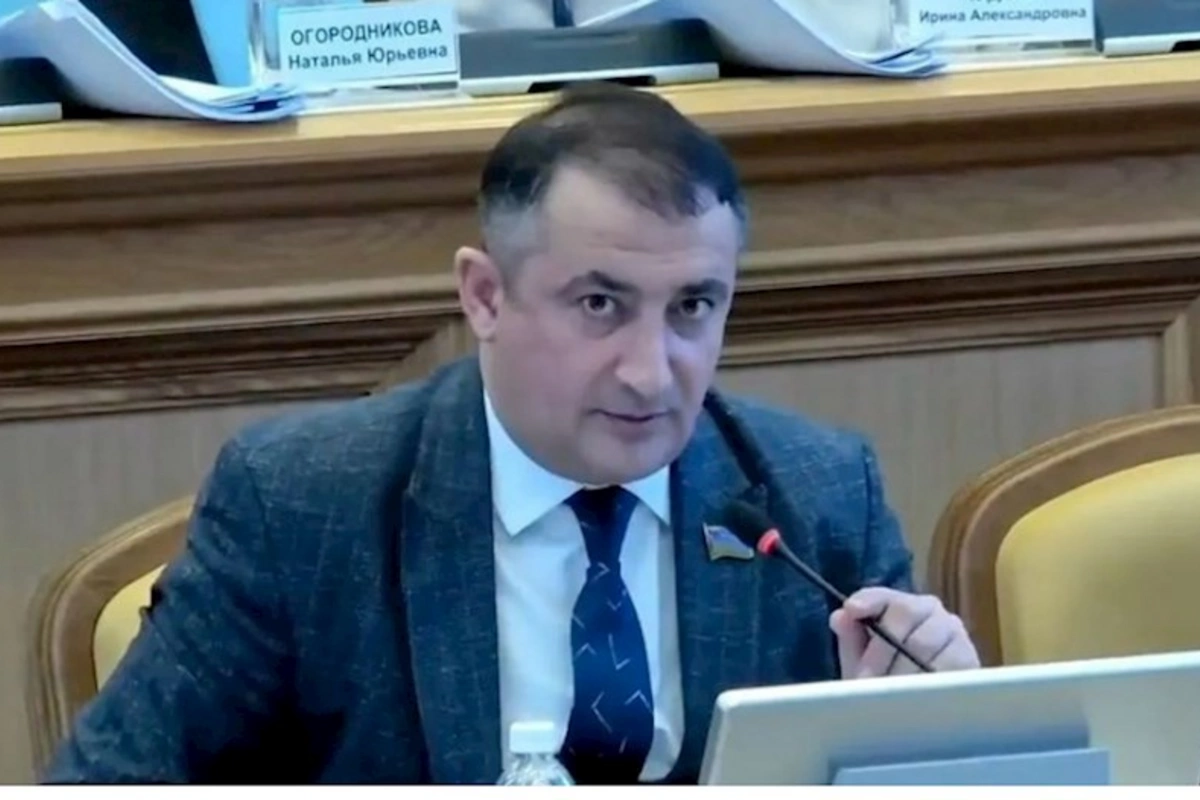 Rusiyada azərbaycanlı deputat təzyiqlərə tab gətirmədi: Xalid Tağızadə istefa verdi